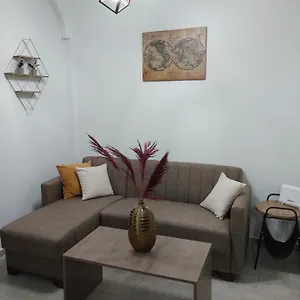 verificați disponibilitatea