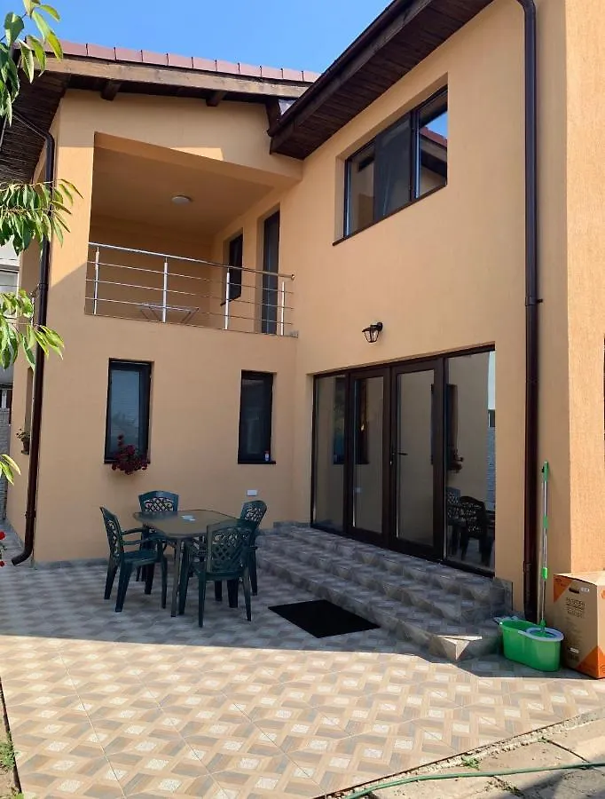 Entire Home Bucureşti Vilă